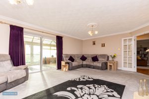 Sitting Room- click for photo gallery